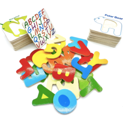 Carduri din lemn cu animale si alfabet