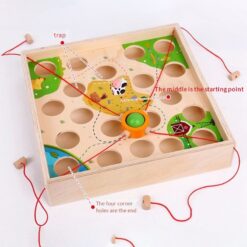 Joc din lemn cu bile de tras - La ferma