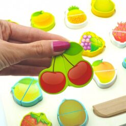Puzzle din lemn cu 14 Fructe de feliat