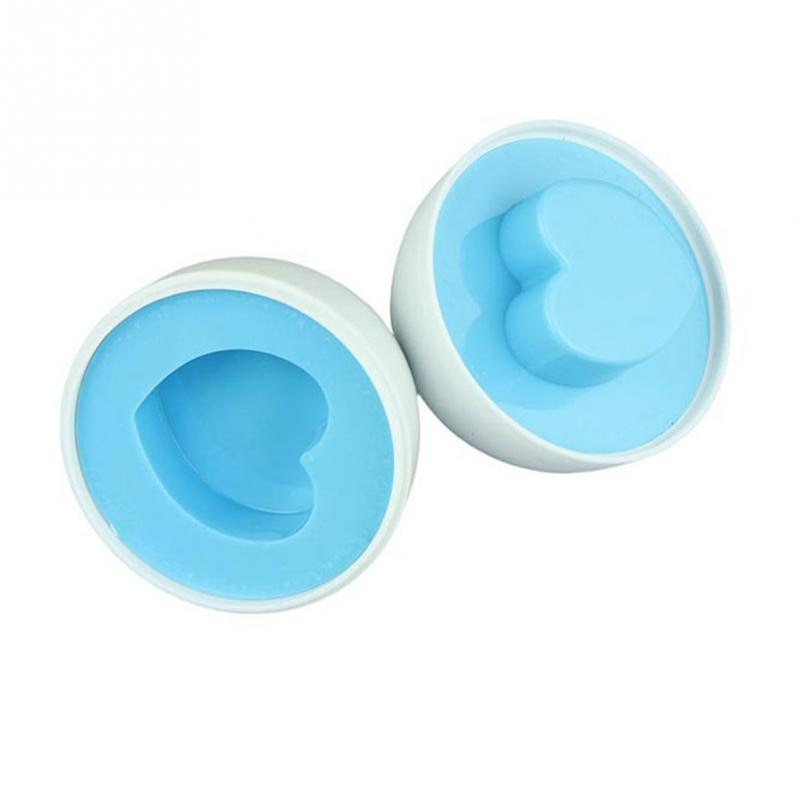 Specificatii: - jucaria antreneaza coordonarea ochi-mana - invata prin joc - destinat copiilor peste 3 ani - ambalat într-un blister dimensiuni: Inaltimea ouului intreg: aproximativ 8 cm Material: Plastic