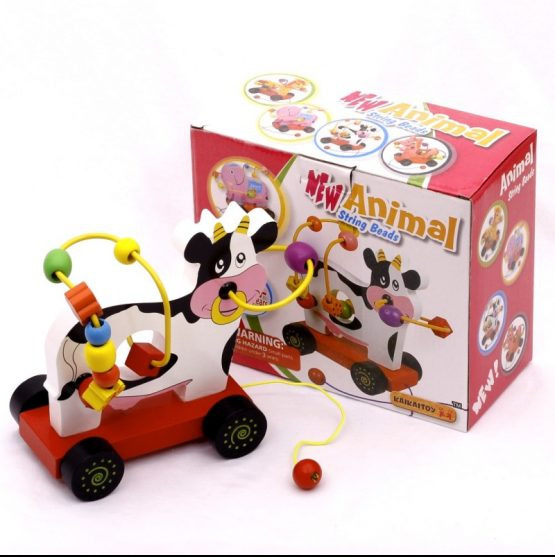 Joc Montessori 2 in 1 - Labirint cu margele si jucarie de tras, Vacuta