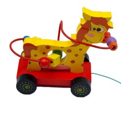 Joc Montessori 2 in 1 - Labirint cu margele si jucarie de tras, girafa