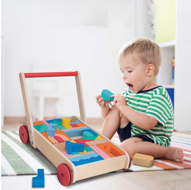 Antepremergator din lemn cu 50 cuburi de constructie, 37 cm