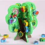 Joc Montessori, Pomul cu fructe, snuruit si insirat, 3 ani