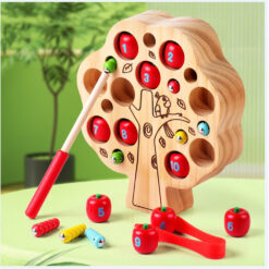 Joc magnetic si de indemanare - Pom si insecte, 3 ani+