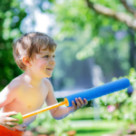 Pistol cu apa, plutitor pentru copii