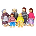Set 6 papusi din lemn pentru Case de Papusi, Familia
