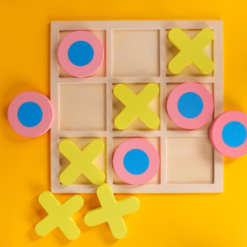 Joc de societate, X si Zero, 3 ani+