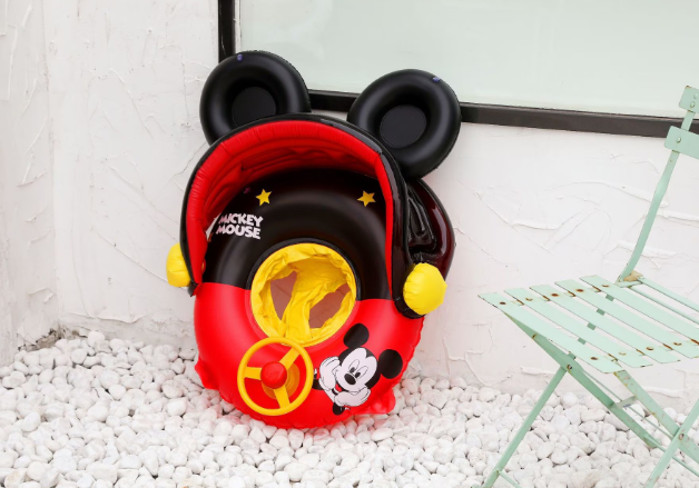 Colac multifunctional cu parasolar si volan, tip barcuta, Mickey