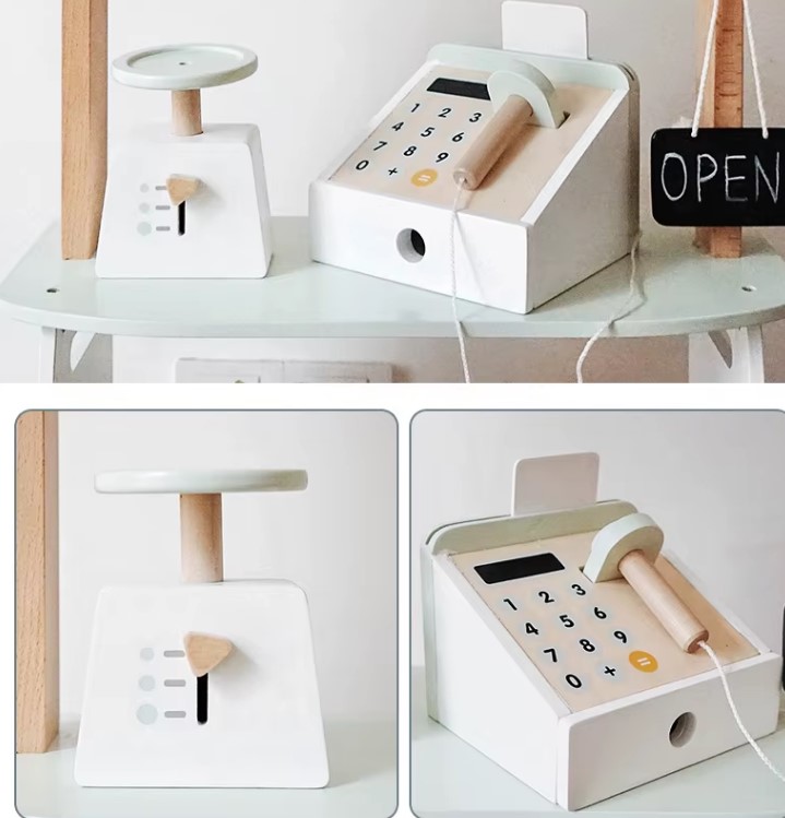 Magazin din lemn cu accesorii, 3 ani 001