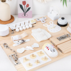 Placa senzoriala cu activitati Montessori - Busy Board