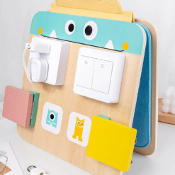 Placa senzoriala cu activitati Montessori, Busy Board, 3 ani