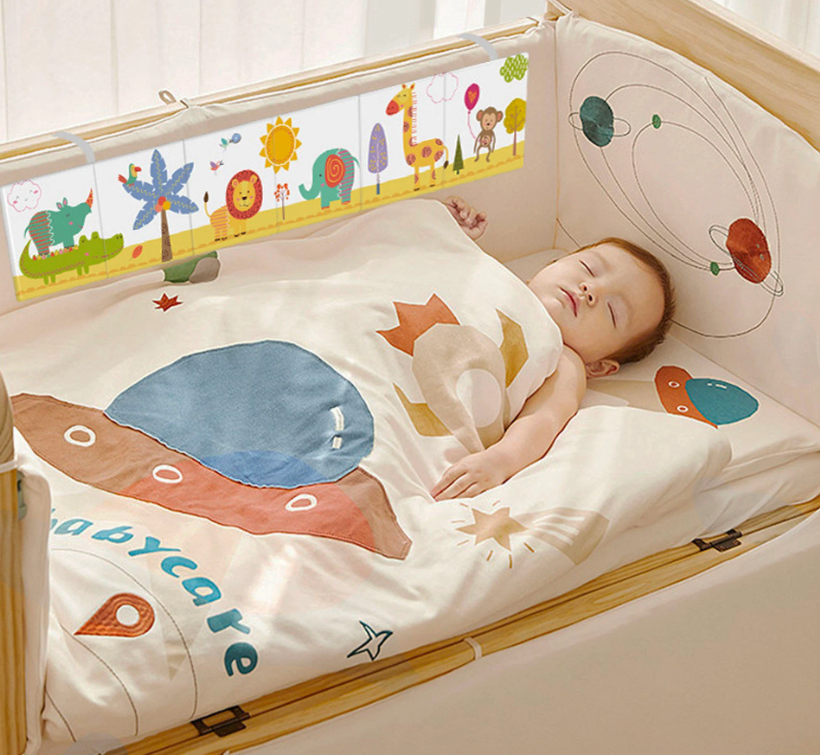 Carte senzoriala bebe si protectie de patut, Animale, 0 luni+