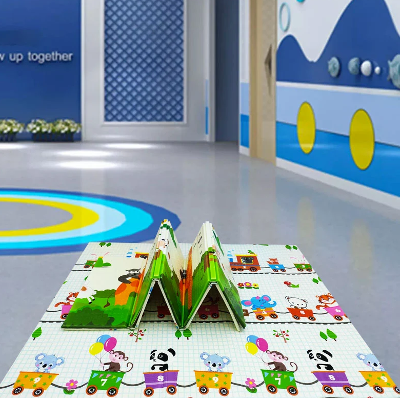 Covor de joaca pliabil, termoizolant cu doua fete 200 x 180 cm