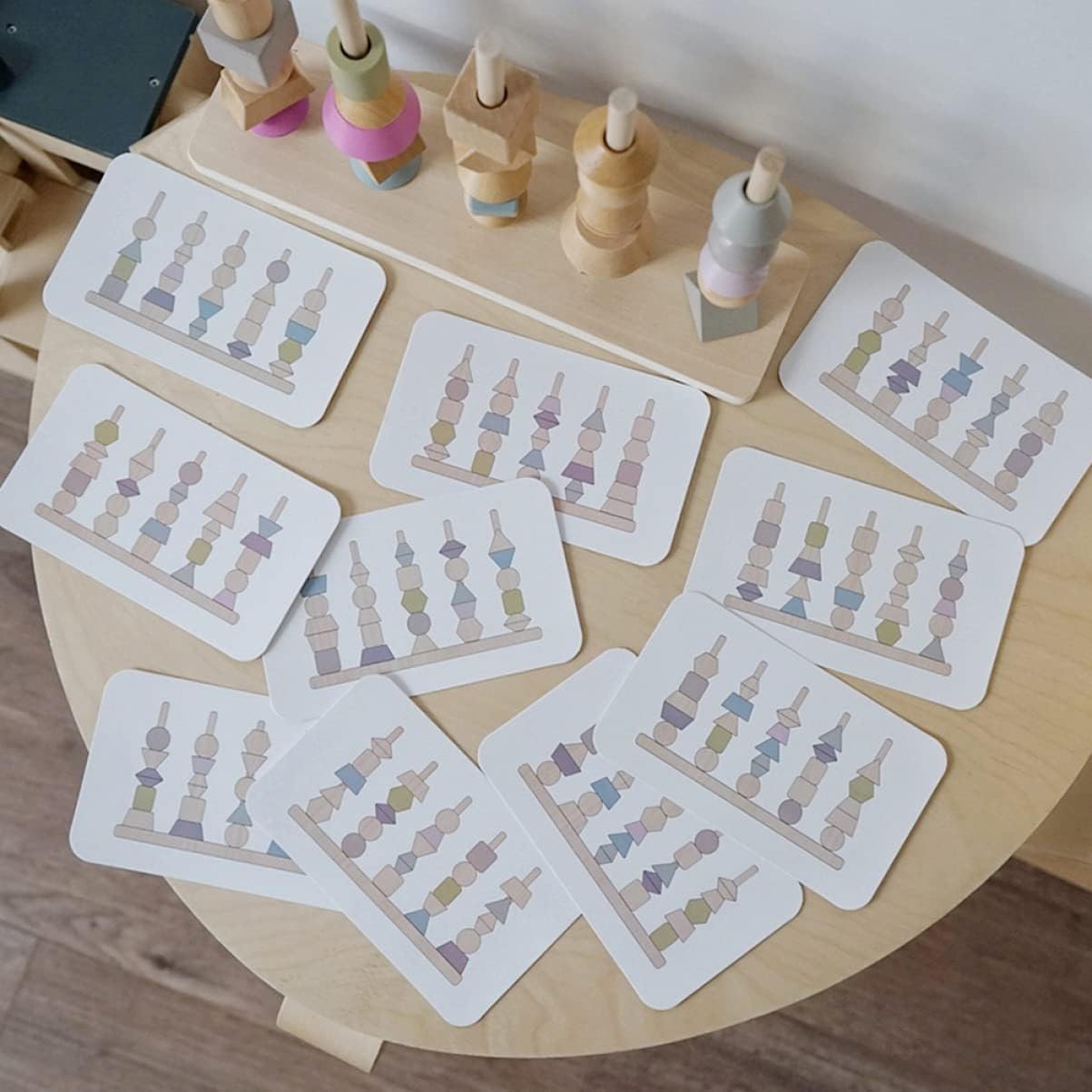 Joc sortare, insiruire - Margele Montessori, 3 ani