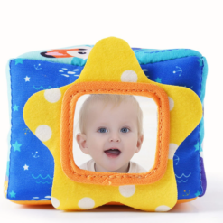 Jucarie senzoriala bebe, Cutia cu batiste, 0 luni+