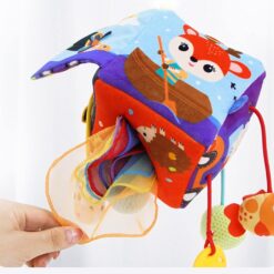 Jucarie senzoriala bebe pentru patut si carut, Cub senzorial, 0 luni+