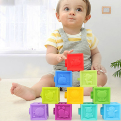 Set 12 cuburi pentru bebelusi, din silicon, cu texturi, 6 luni+