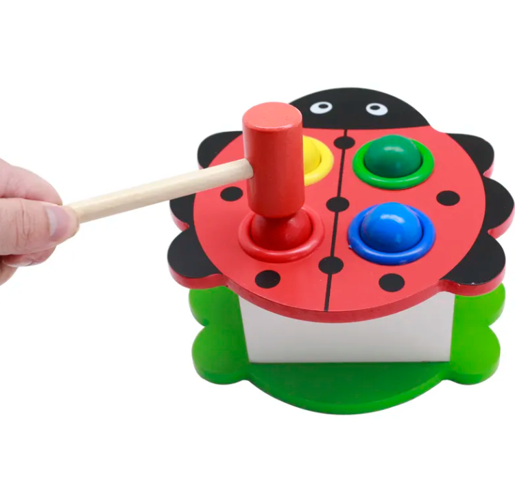 Cutia permanentei Montessori, cu bile si ciocanel