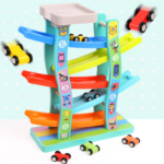 Circuit din lemn cu 5 piste si 5 masinute, 3ANI+