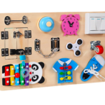 Placa senzoriala cu 11 activitati Montessori, Busy Board