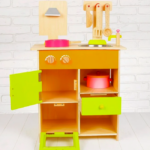 Bucatarie din lemn cu accesorii, 70 cm, 3 ani