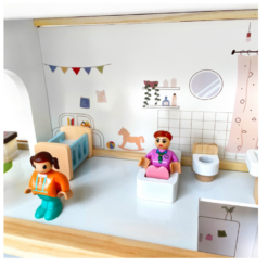 Casa de papusi din lemn, 41 cm, utilata si mobilata, 3 ANI 15