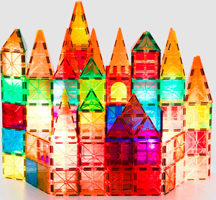 Stimuleaza creativitatea si indemanarea cu acest joc magnetic! Placute colorate, din plastic de inalta calitate cu transparenta ce aminteste de vitralii, setul Magnetic Tiles marca Onshine va fascina orice copil. Ajuta la diferite abilitati de motricitate, dar si vedere in spatiu, gandire logica, calcule matematice. Jocul incurajeaza invatarea vizuala prin utilizarea culorilor, a formelor 3D, a formelor geometrice, a designului arhitectural, a polaritatilor magnetice si a ingineriei structurale. Diverse variante cu mai multe sau mai putine piese; Culori placute, nuante vibrante; Foarte usor de conectat datorita marginilor cu magnet; Rotunjite, astfel ca sunt sigure pentru copii; Un cadou superb pentru copii cu varsta intre 3 – 8 ani; Include diferite forme, culori, marime ale formelor; Geometrie, cromatica, motricitate, joc magnetic si senzorial – toate intr-un set la un pret extrem de avantajos in comparatie cu produse similare. Calitate excelenta a pieselor, a designului, ambalaj. Include 108 piese