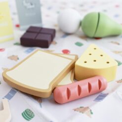 Set picnic cu accesorii din lemn pentru joc de rol, Viața practică, 3 ani 09