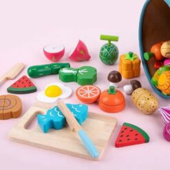 Galetusa cu fructe si legume de feliat din lemn, cu scai, 31 accesorii 02