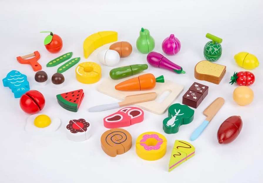 Galetusa cu fructe si legume de feliat din lemn, cu scai, 31 accesorii 02