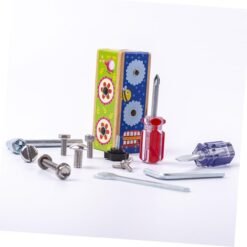 Mini Busy Board cu activitati, Insurubeaza si desurubeaza , 3 ani +