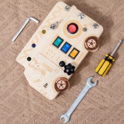 Mini Busy Board cu activitati insurubeaza si desurubeaza si Electricitatea, 3 ani + 01