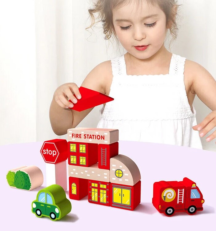 Set 120 de cuburi in galetusa cu sortator de forme geometrice, Alfabet si Orasel 01