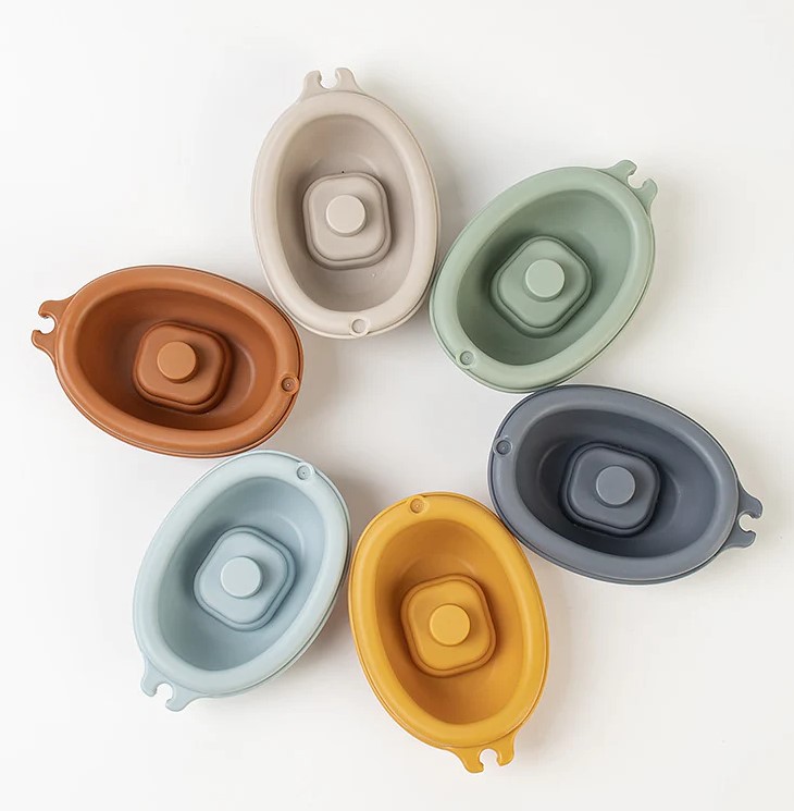 Set 6 papusi pentru mana, marionete si jucarie de baie, 18 luni+ 01