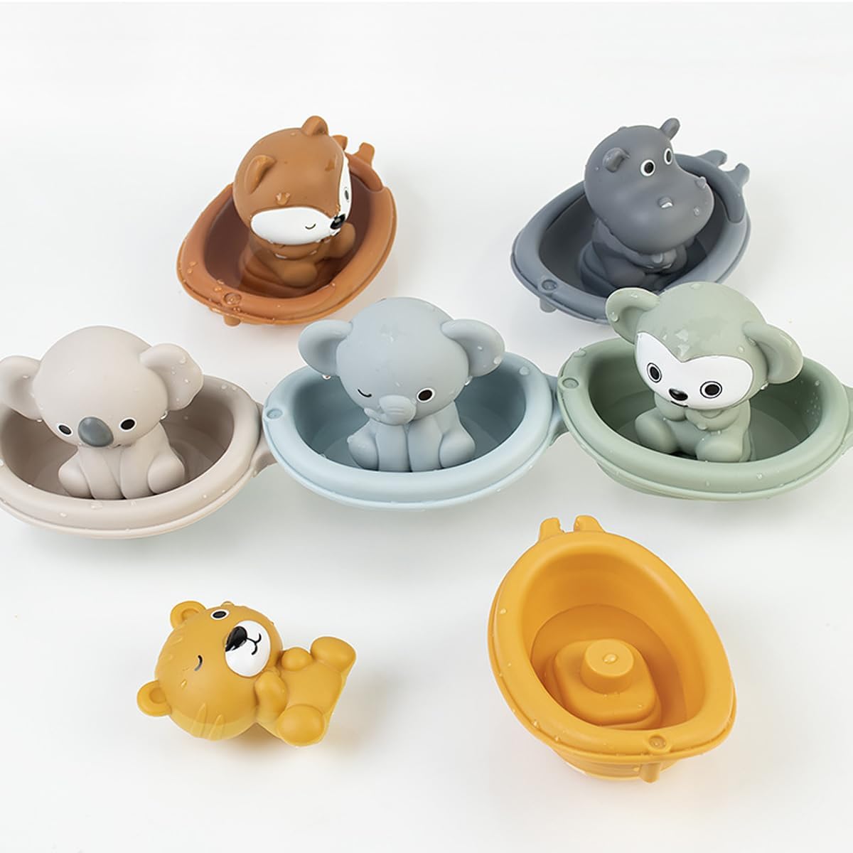 Set 6 papusi pentru mana, marionete si jucarie de baie, 18 luni+ 01