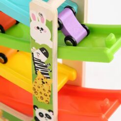 Circuit din lemn cu 4 piste si 6 masinute, 3 ani, Zoo 001