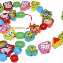 Joc de tip Montessori, set 56 margele din lemn, 3 ani, Animale 01