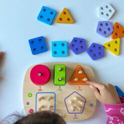 Jucărie educativă din lemn de tip sortator de forme geometrice și numerație, 3 ani+ 01
