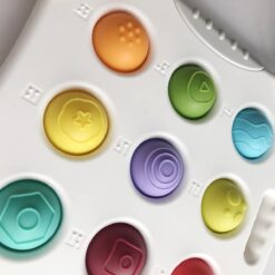 Jucărie educativă – Placă senzorială cu cifre, culori și forme tactile, anti-stres și pop-it, 1 an+