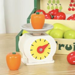 Stand din lemn cu fructe si cantar, 47 cm, 3 ani 01