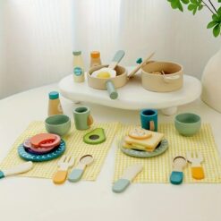 Set de accesorii bucatarie, ustensile si alimente din lemn, 3 ani+