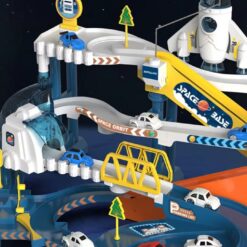Bază spațială cu rachete, rampe și piste pentru mașinuțe cu turn de control, lumini si sunete 01