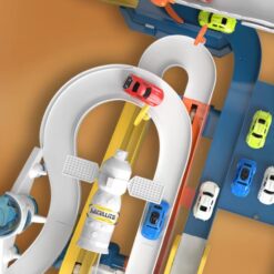 Bază spațială cu rachete, rampe și piste pentru mașinuțe cu turn de control, lumini si sunete 01