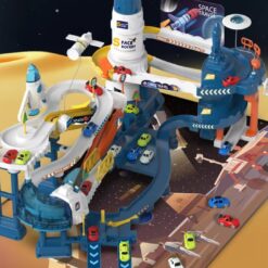 Bază spațială cu rachete, rampe și piste pentru mașinuțe cu turn de control, lumini si sunete 01