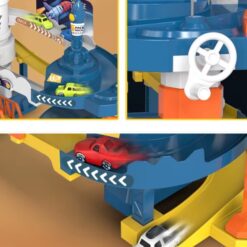 Bază spațială cu rachete, rampe și piste pentru mașinuțe cu turn de control, lumini si sunete 01