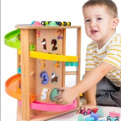 Circuit cu 6 masinute si 6 piste din lemn, 4 in 1 activitati, 3 ani 01