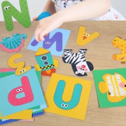 Joc 40 carduri educative pentru asociere si decupaj, Litere, 3 ani 01