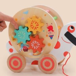 Jucarie interactiva de tras, din lemn -Catel 02