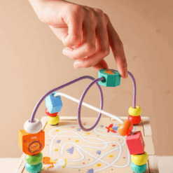 Centru de activitati 5 in 1, Jucarie educativa de tip Montessori, 3 ani+